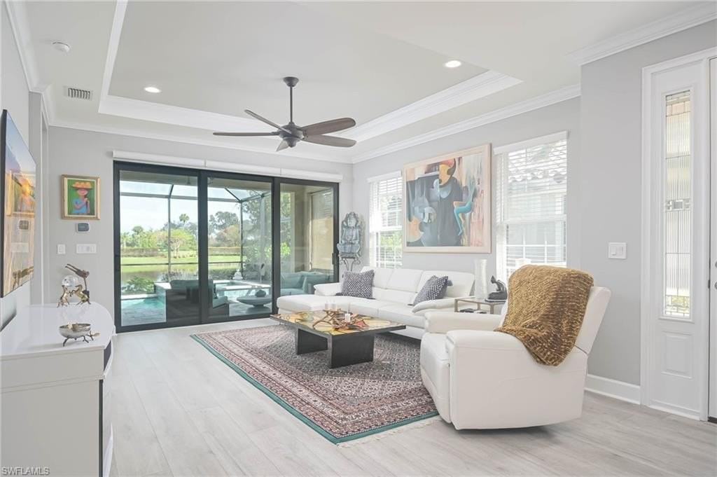 8013 Calle Canovas Ct - Photo 3 of 42