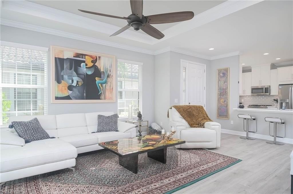 8013 Calle Canovas Ct - Photo 4 of 42