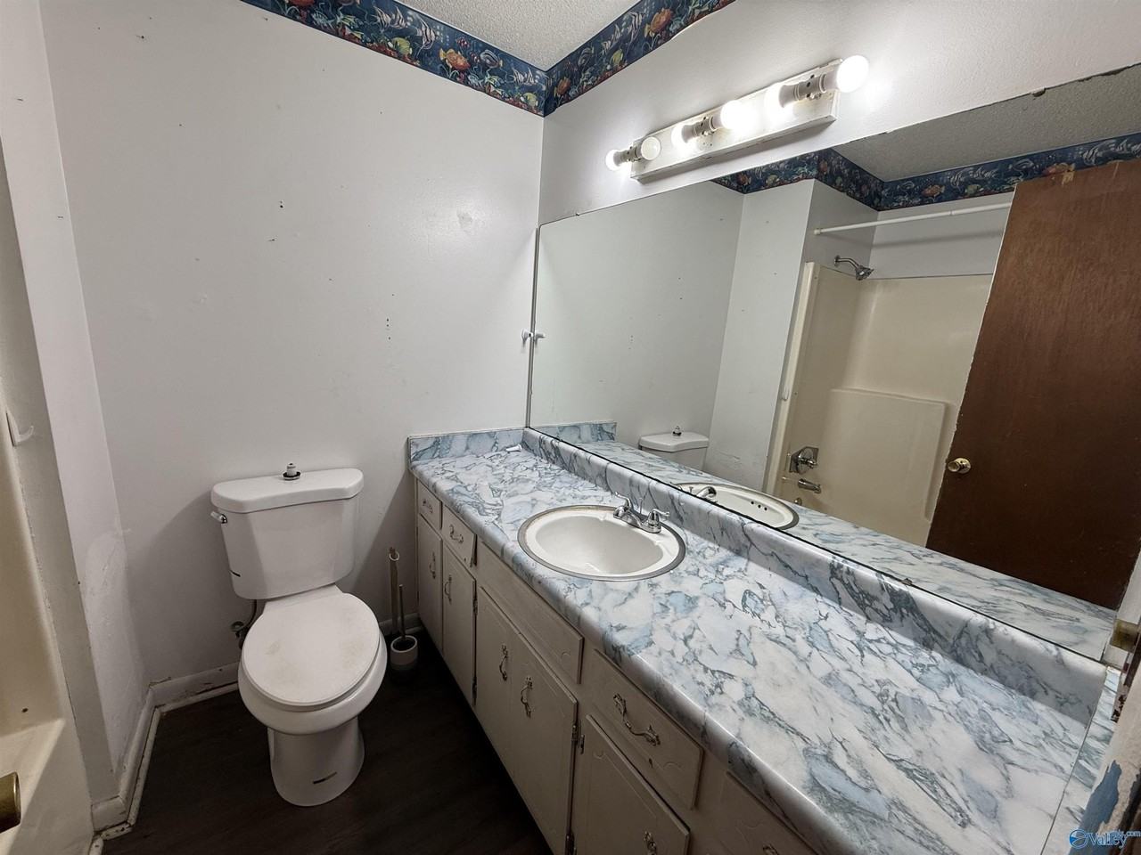 902 Sisk St - Photo 5 of 11