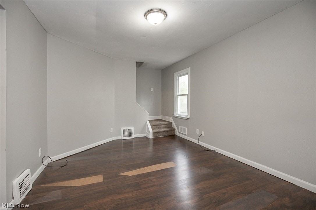 3409 W 86th St - Photo 5 of 24