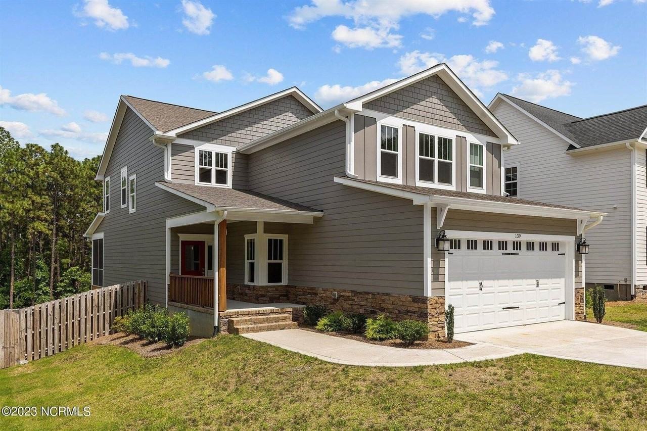 139 Crestview Rd - Photo 3 of 41