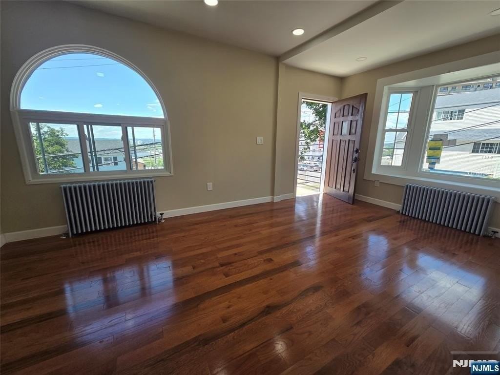 1513 67th St #2ndFL - Photo 2 of 40