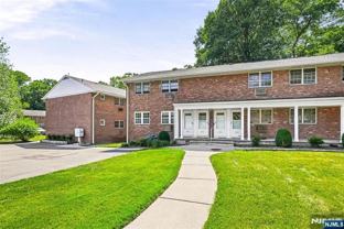 901 Washington Dr - Photo 1 of 1