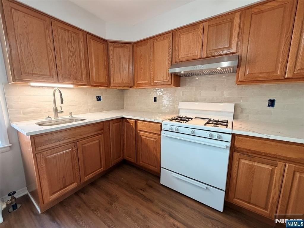 67 Morgan Pl - Photo 2 of 10