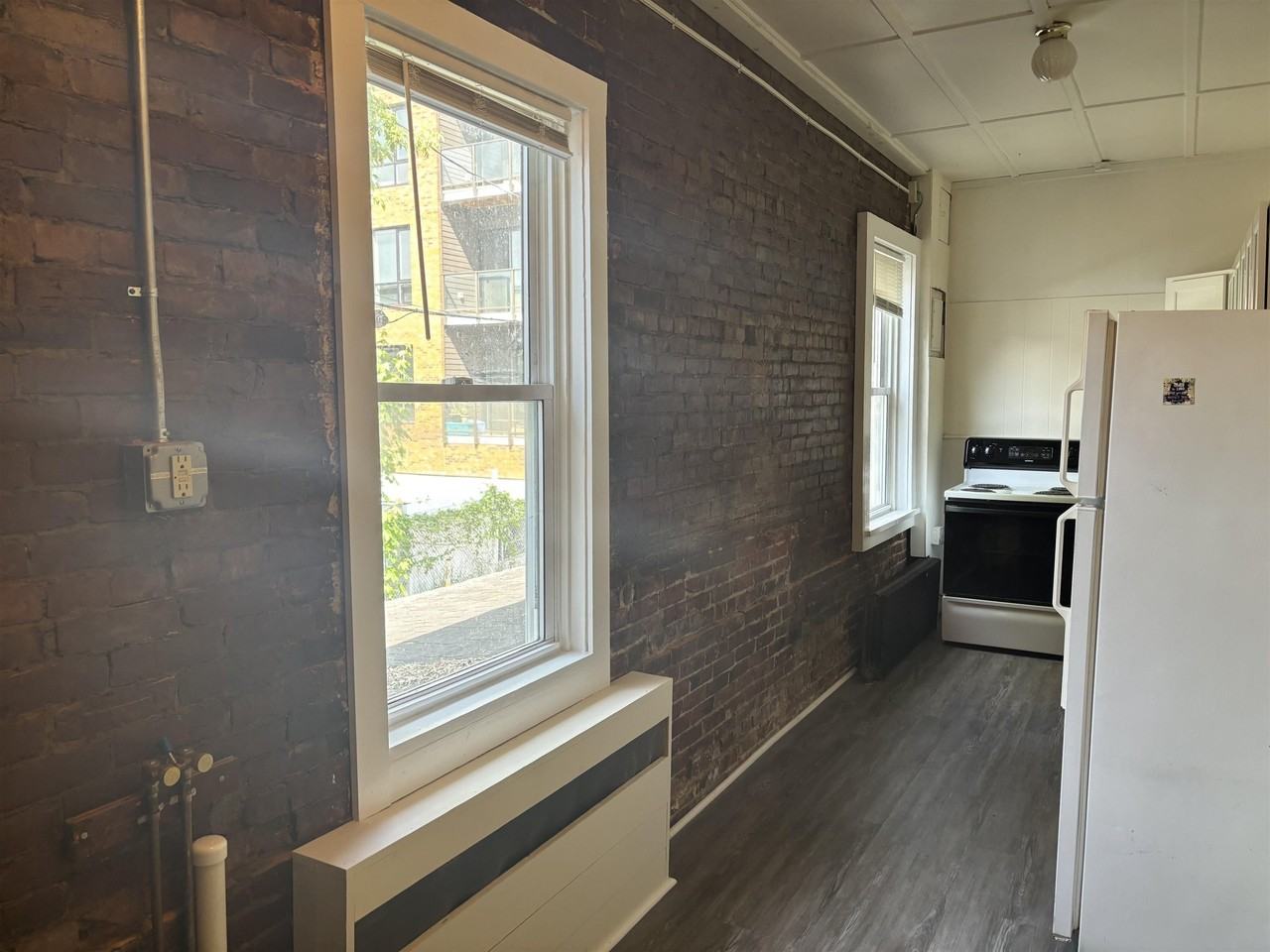 75 N Main St #201 - Photo 5 of 16