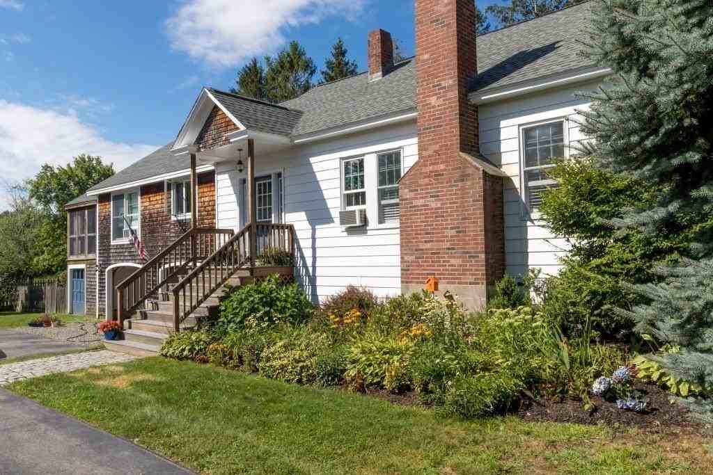 78 Atlantic Ave - Photo 4 of 33