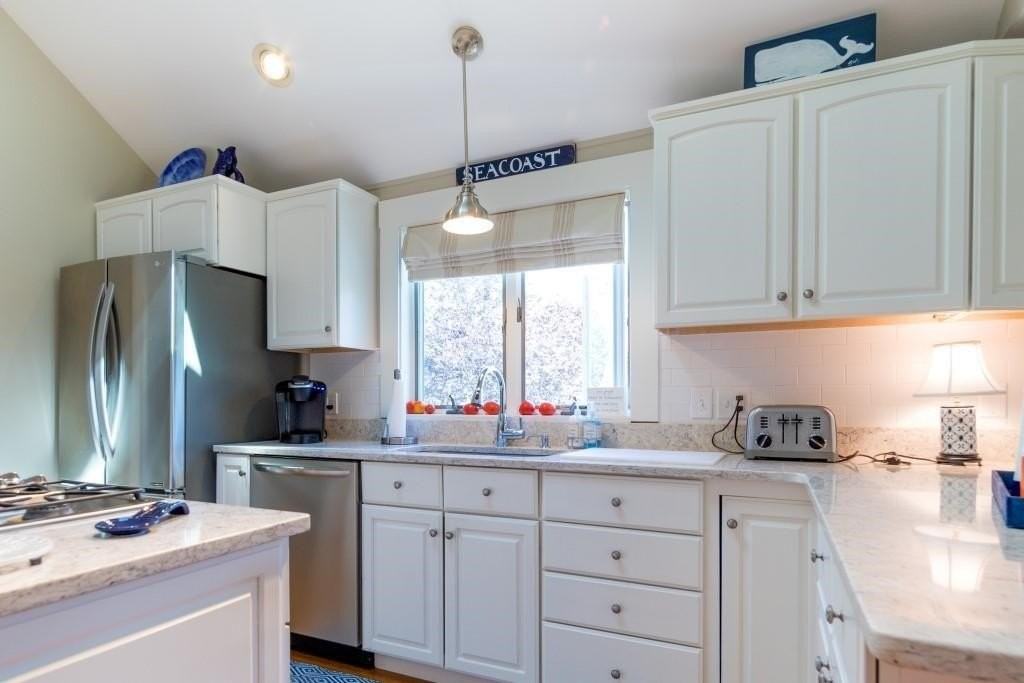 78 Atlantic Ave - Photo 5 of 33