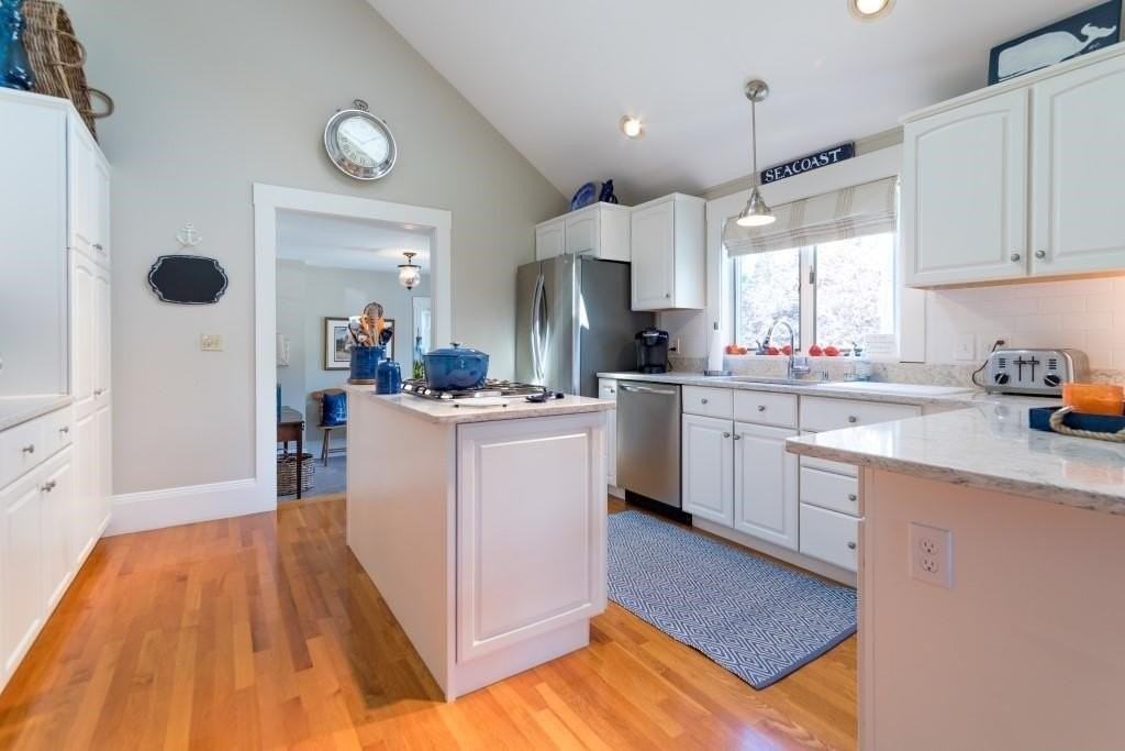 78 Atlantic Ave - Photo 6 of 33