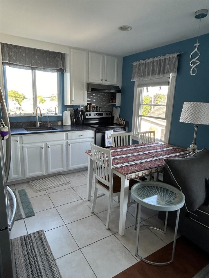 971 Ocean Blvd #4 - Photo 6 of 9