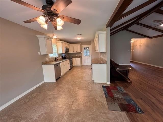 319 Lakewood Dr - Photo 5 of 17