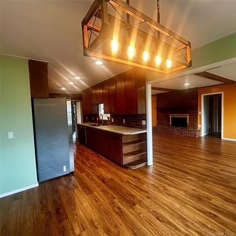 4043 E 48th St - Photo 3 of 29