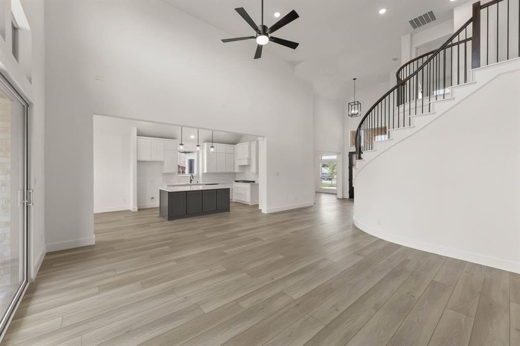 1818 Whisperwood Way - Photo 3 of 22