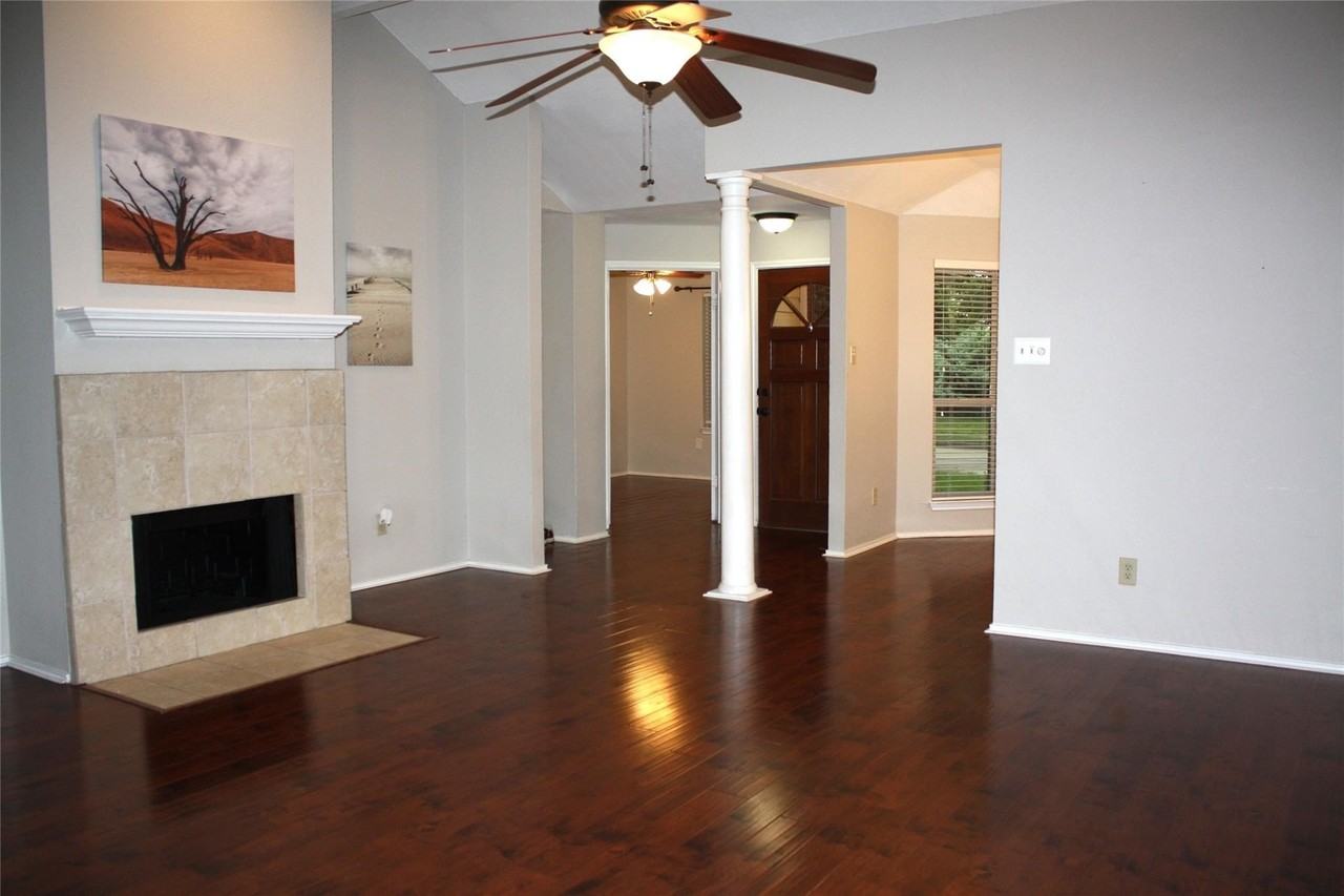 1528 Haven Pl - Photo 4 of 15