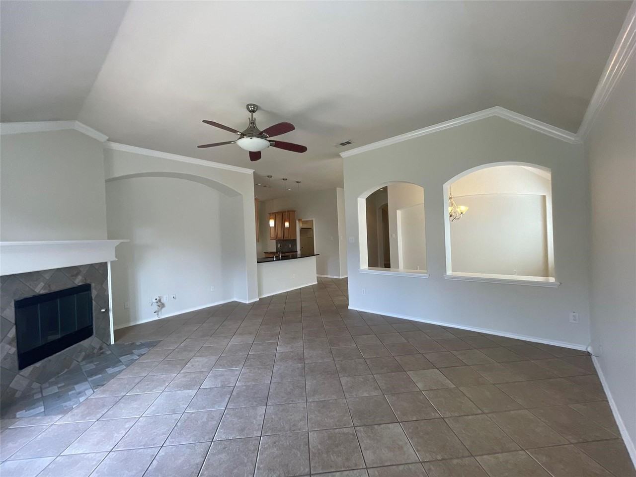 11920 Brownwood Dr - Photo 5 of 29