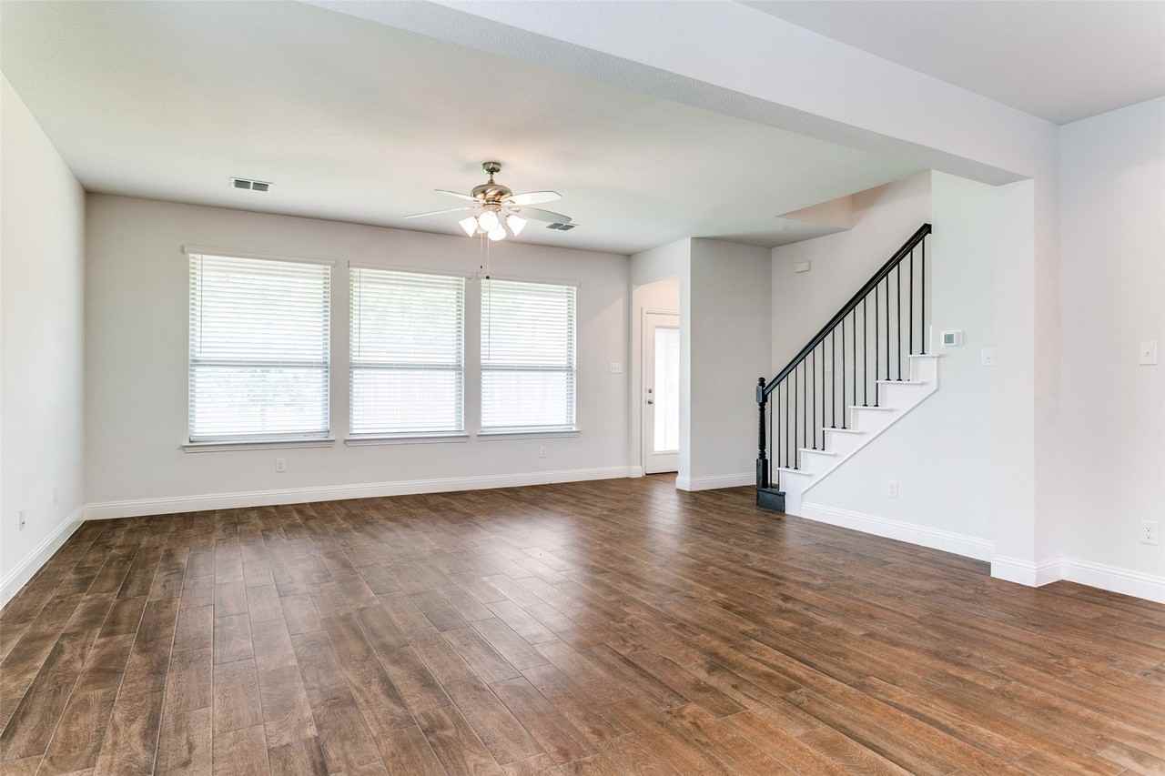 3701 Trillium Dr - Photo 5 of 21