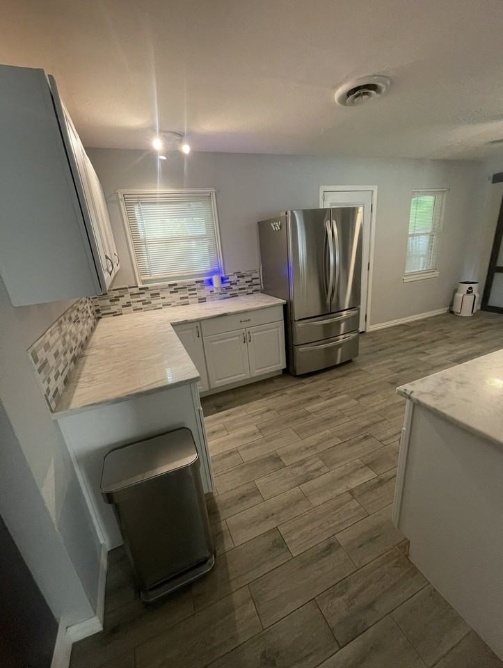 8005 Tumbleweed Trl - Photo 4 of 22