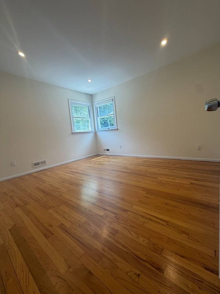 268 Chesterton Ave #1 - Photo 2 of 19
