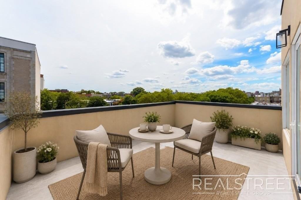 1469 Dean St #4F - Photo 7 of 9