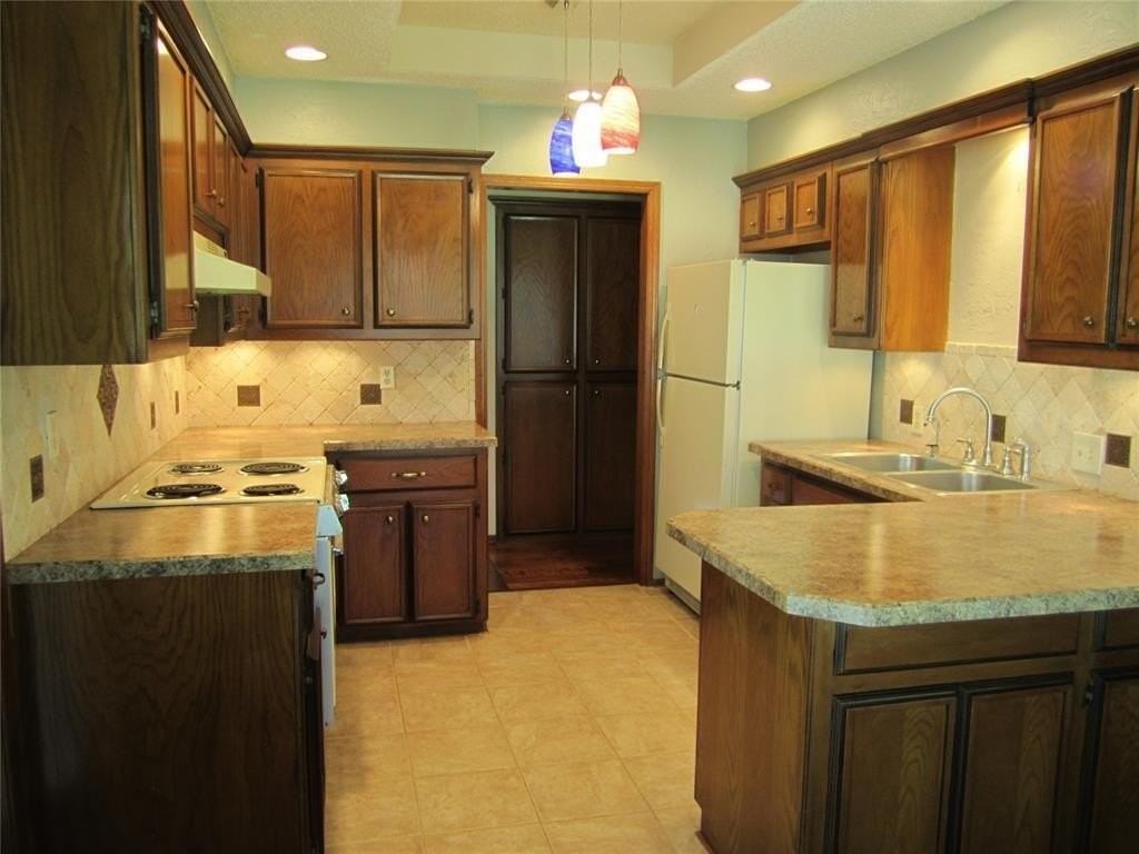 4721 Persimmon Ct - Photo 6 of 29