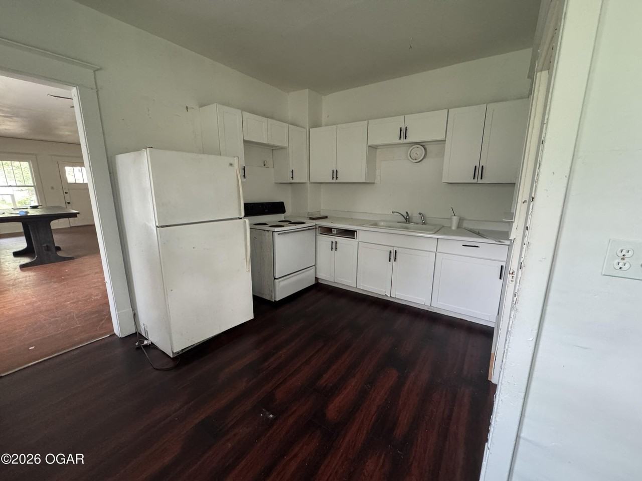 631 S Porter Ave - Photo 2 of 6