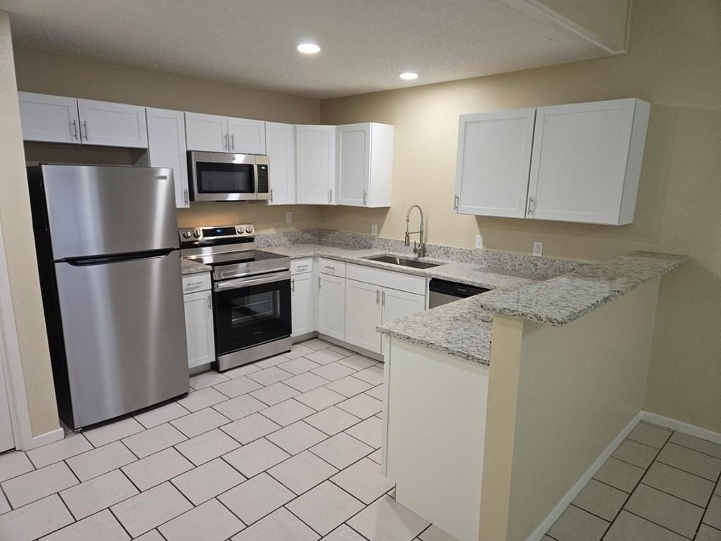 123 N Glenwood Dr #B - Photo 6 of 20