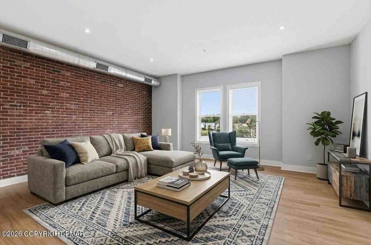 55 N Courtland St #403 - Photo 2 of 9