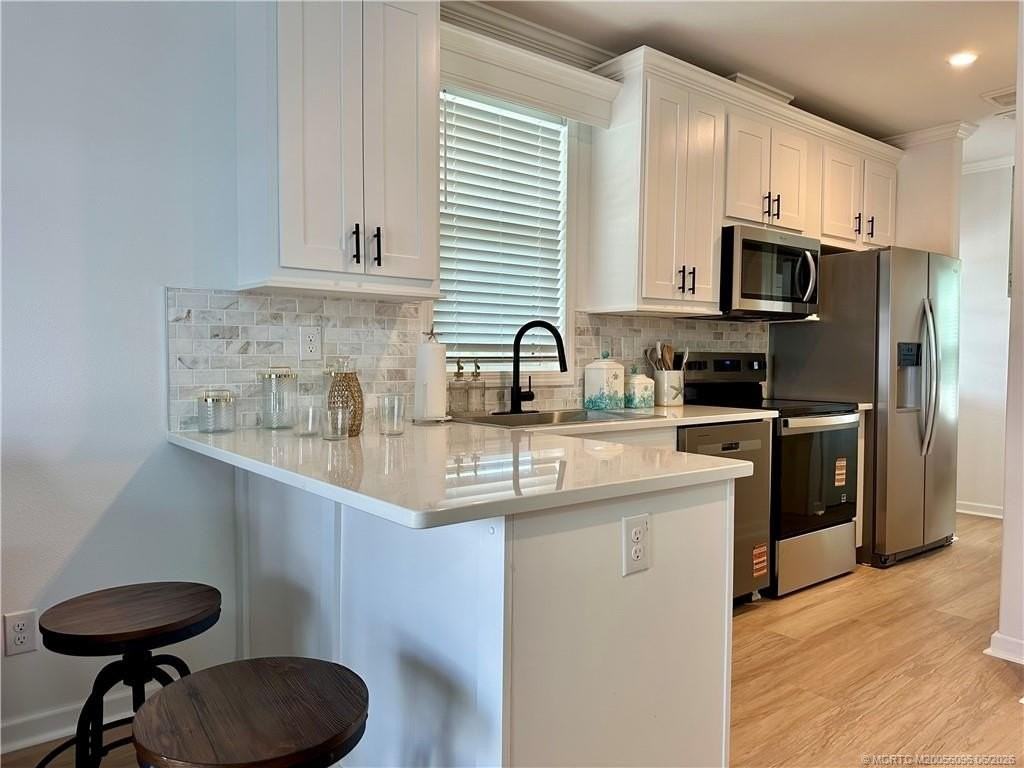 254 Ne Coastal Dr - Photo 6 of 41