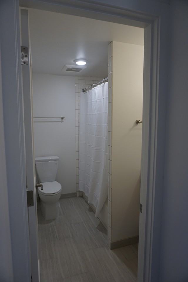 4001 Beach Dr Sw #4 - Photo 4 of 13