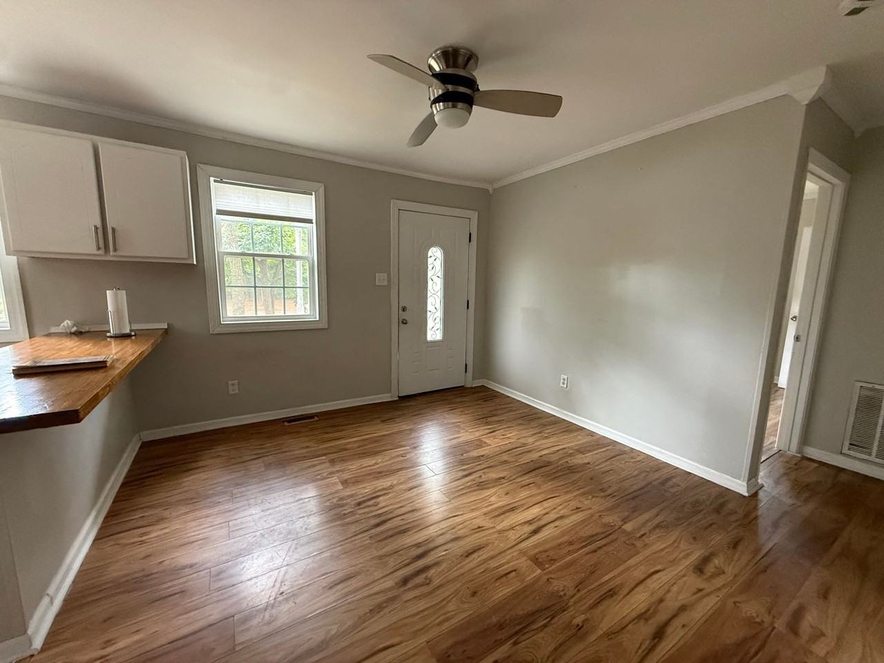 1903 Farrior Ave Se - Photo 5 of 10