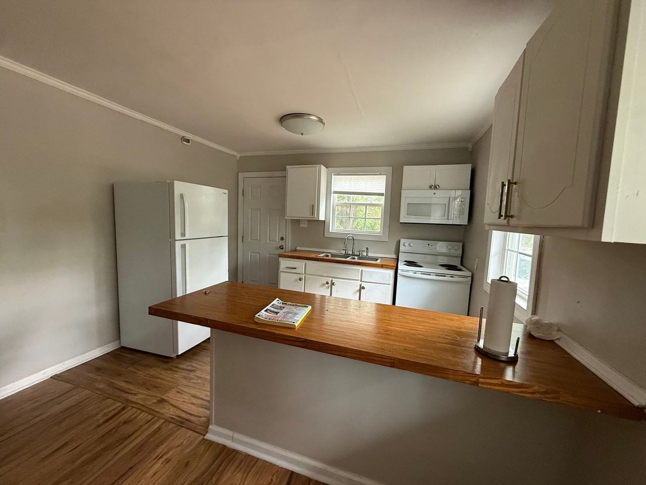 1903 Farrior Ave Se - Photo 6 of 10