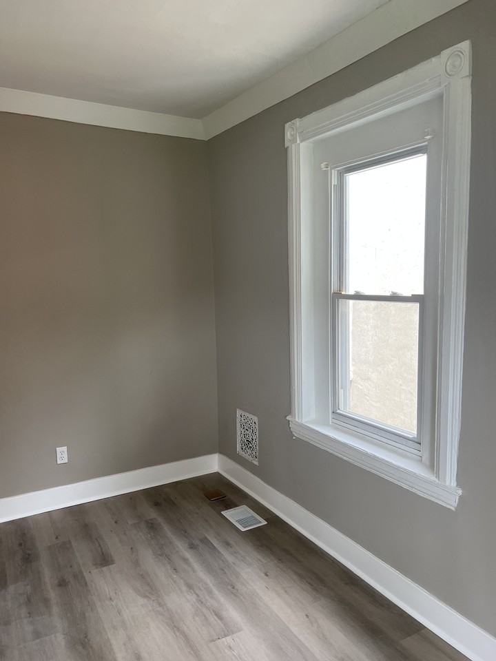 2239 N Van Pelt St - Photo 7 of 11