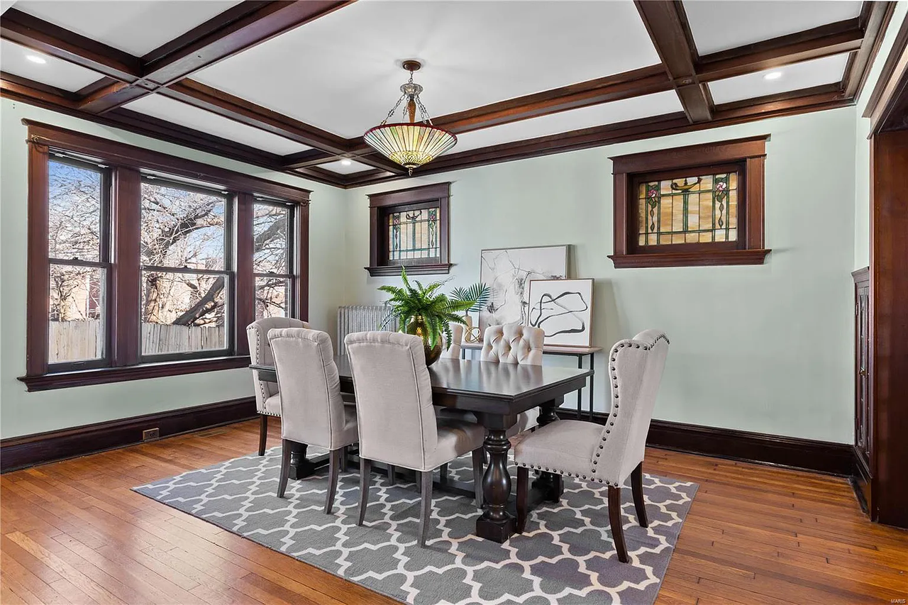 3831 Lafayette Ave - Photo 6 of 17