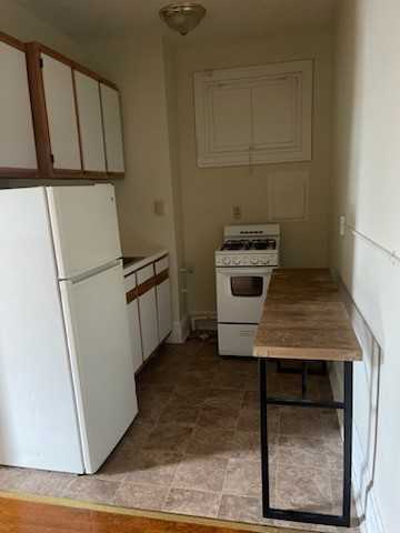 223 Essex St #45 - Photo 6 of 11