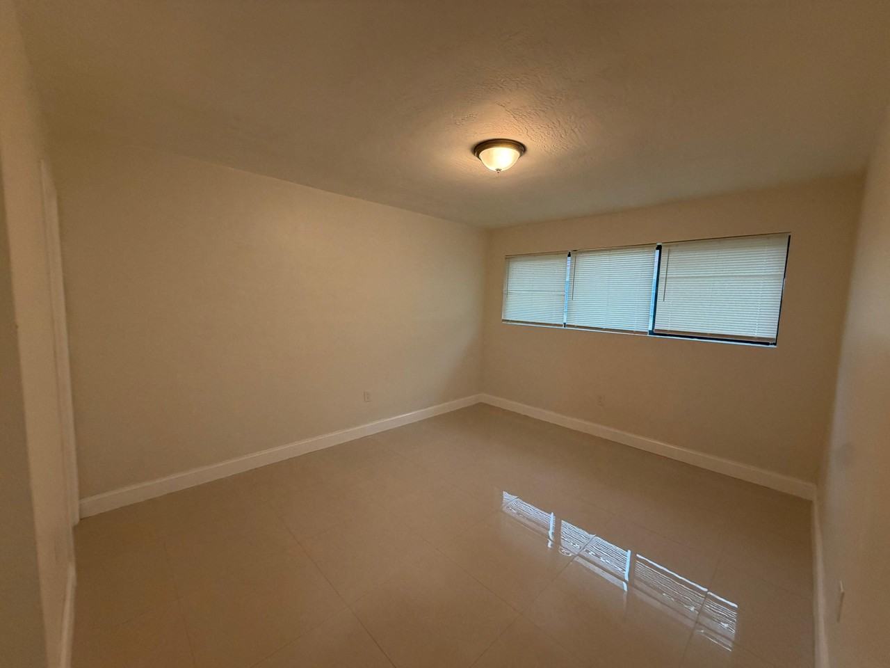 465 Ne 139th St #467 - Photo 7 of 11