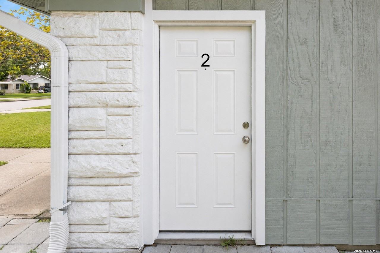 178 Fennel Dr #B - Photo 4 of 13