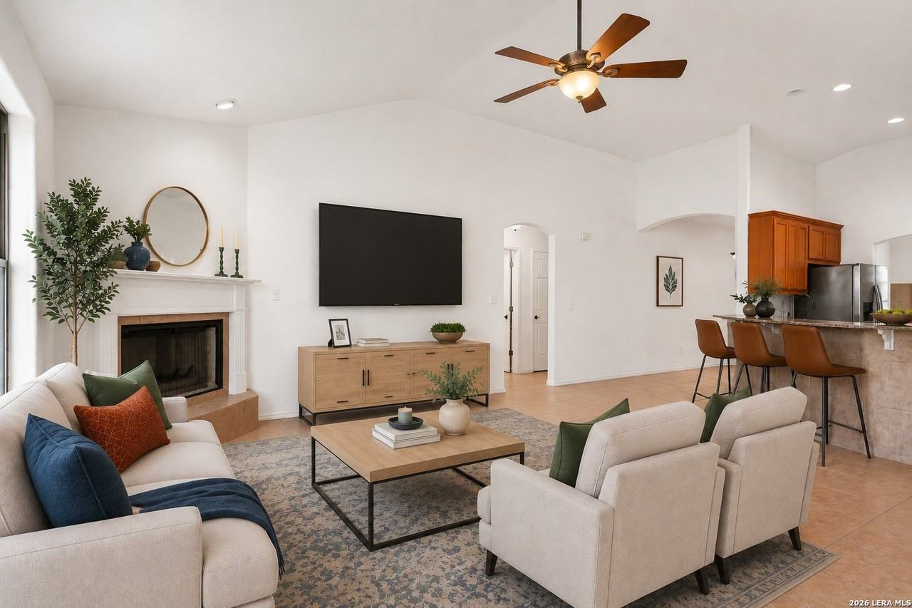 725 Cimarron Sq - Photo 6 of 37