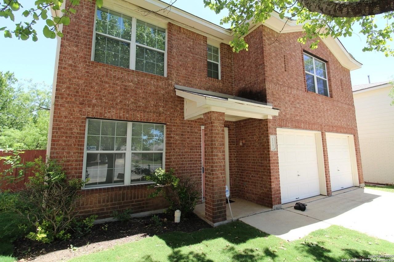 13142 Willowthorn Ln - Photo 2 of 20