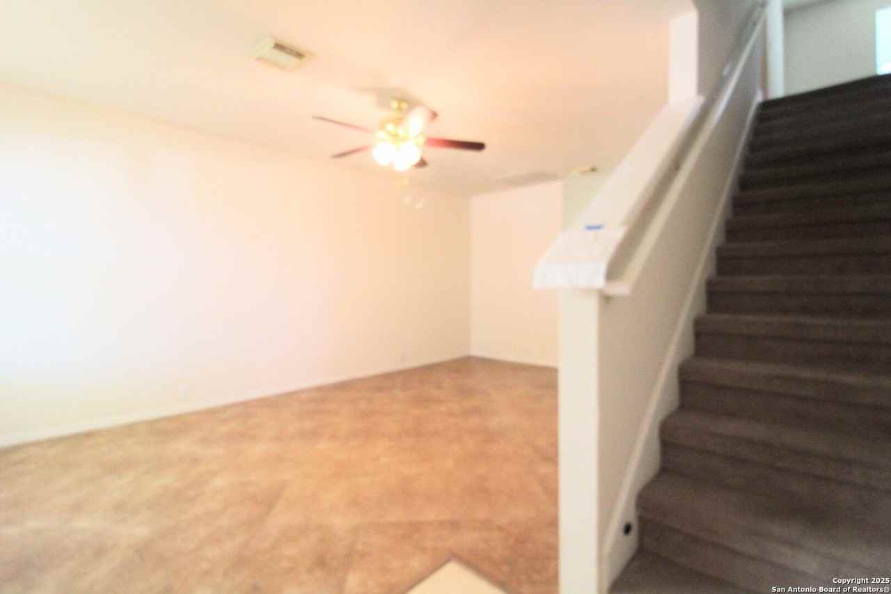13142 Willowthorn Ln - Photo 4 of 20