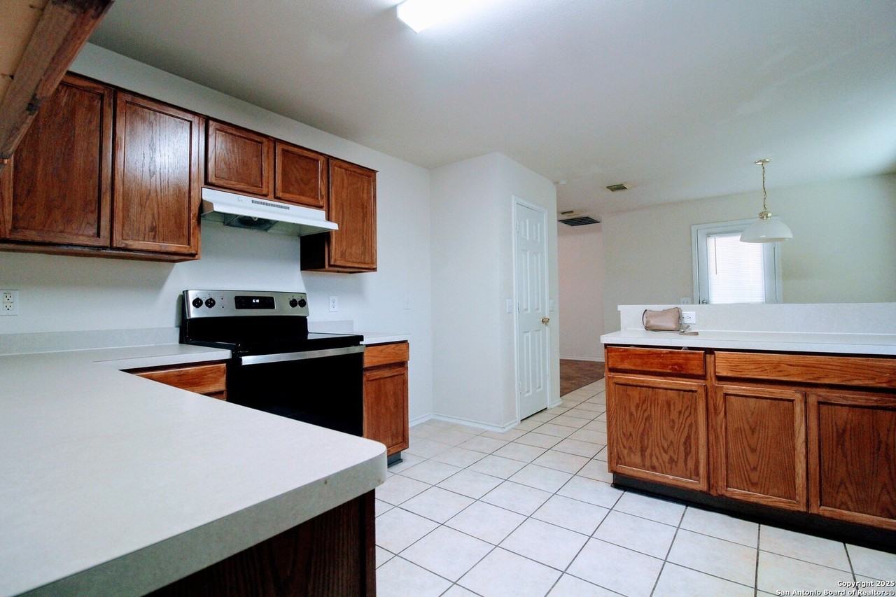 13142 Willowthorn Ln - Photo 5 of 20