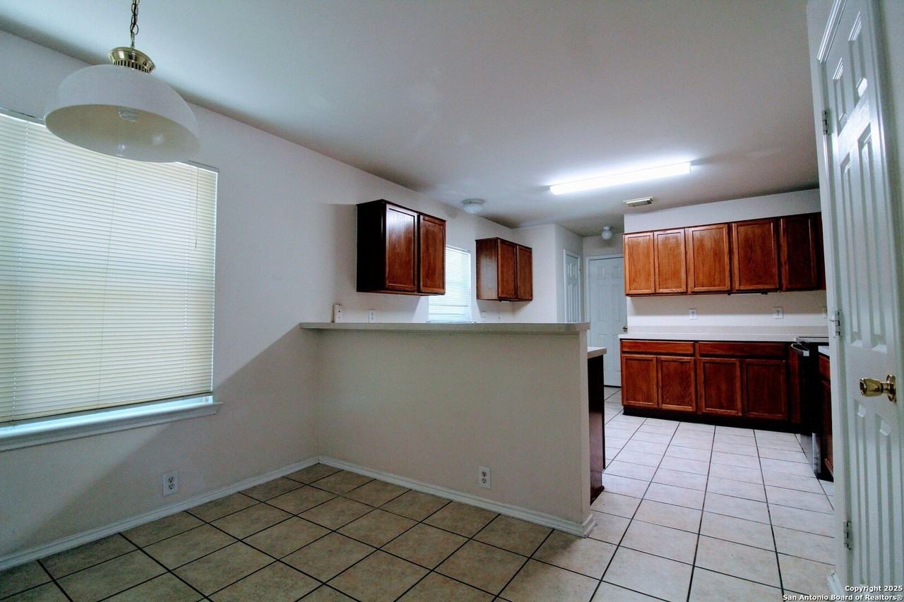 13142 Willowthorn Ln - Photo 7 of 20