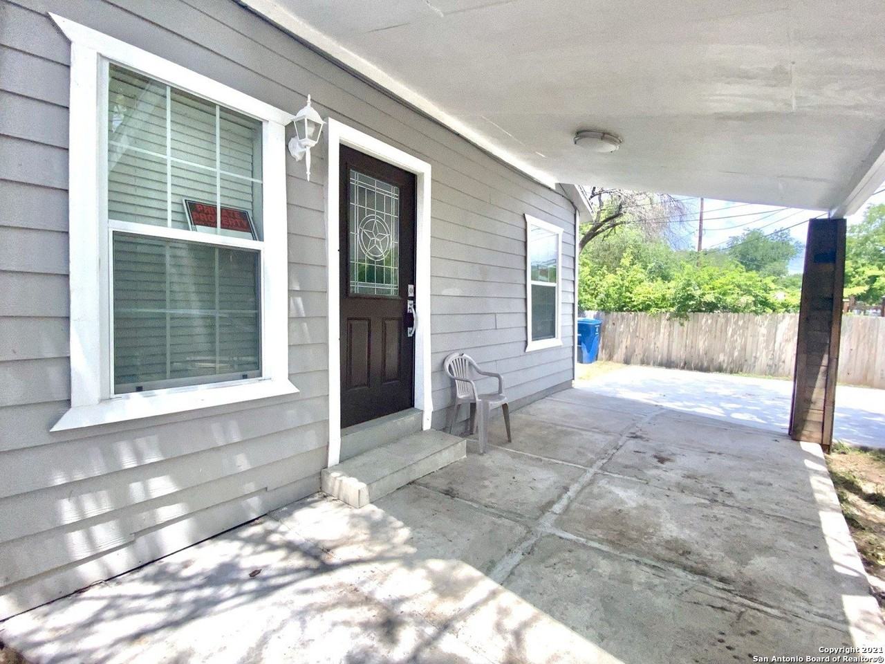 3237 Colima St - Photo 5 of 20