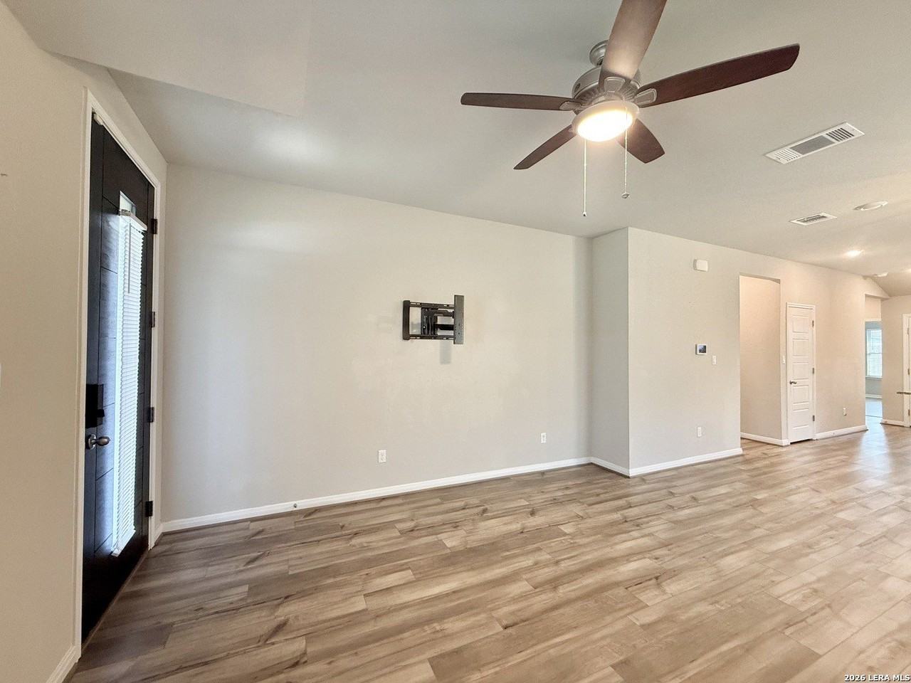 3009 Hess Blvd - Photo 6 of 28