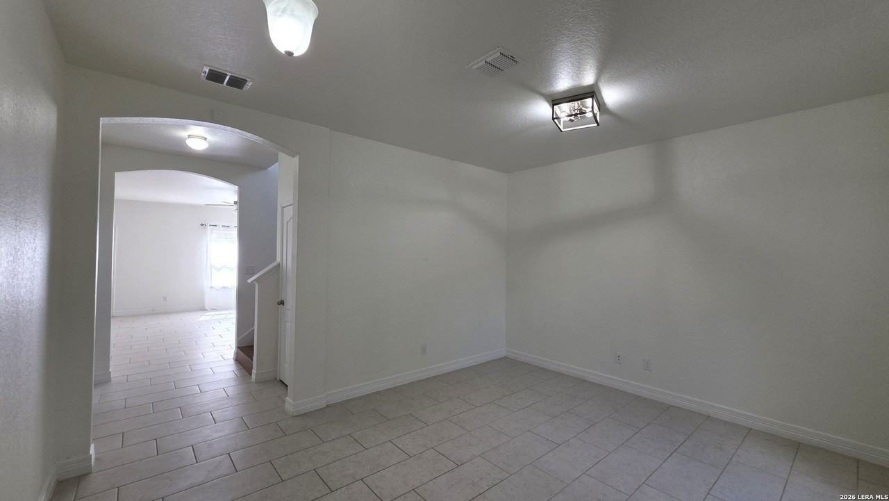 4902 Eagle Valley St - Photo 5 of 24