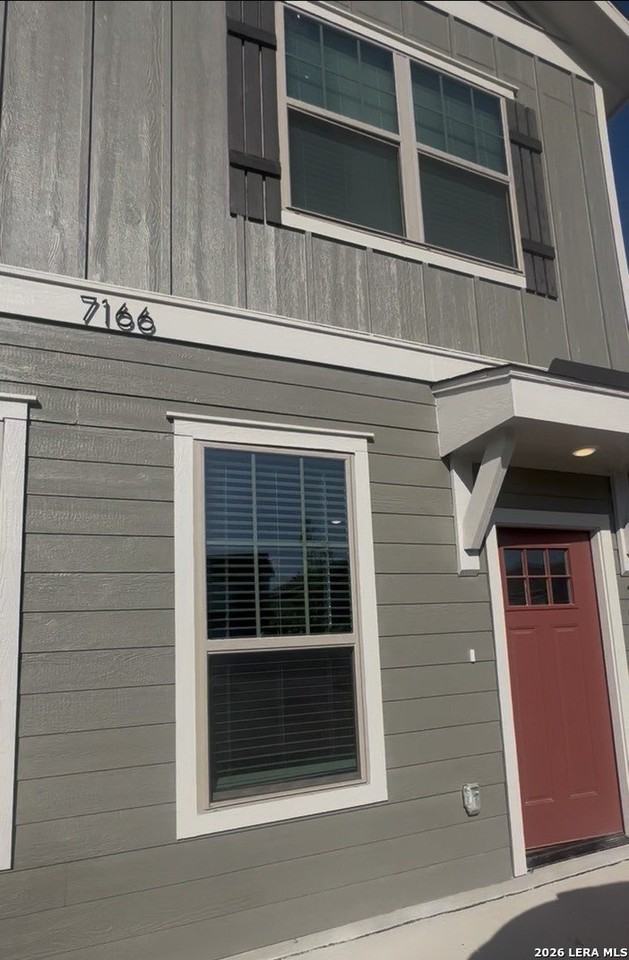 7166 Magnolia Crk #101 - Photo 2 of 35