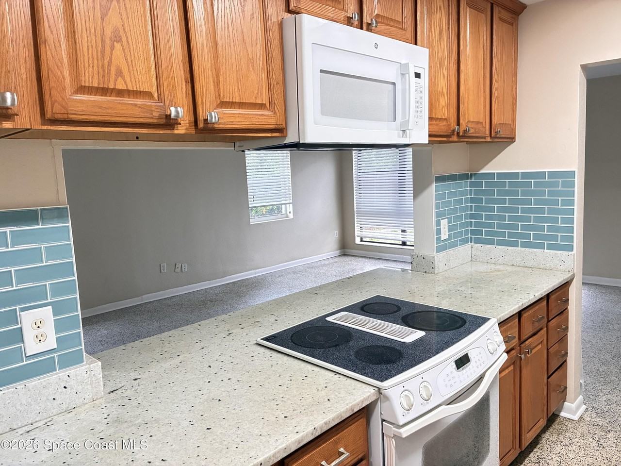 1010 Bianca Dr Ne - Photo 5 of 18