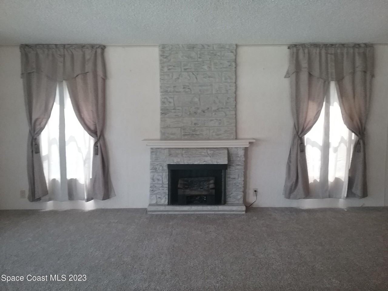 1609 Ridge Dr - Photo 6 of 30