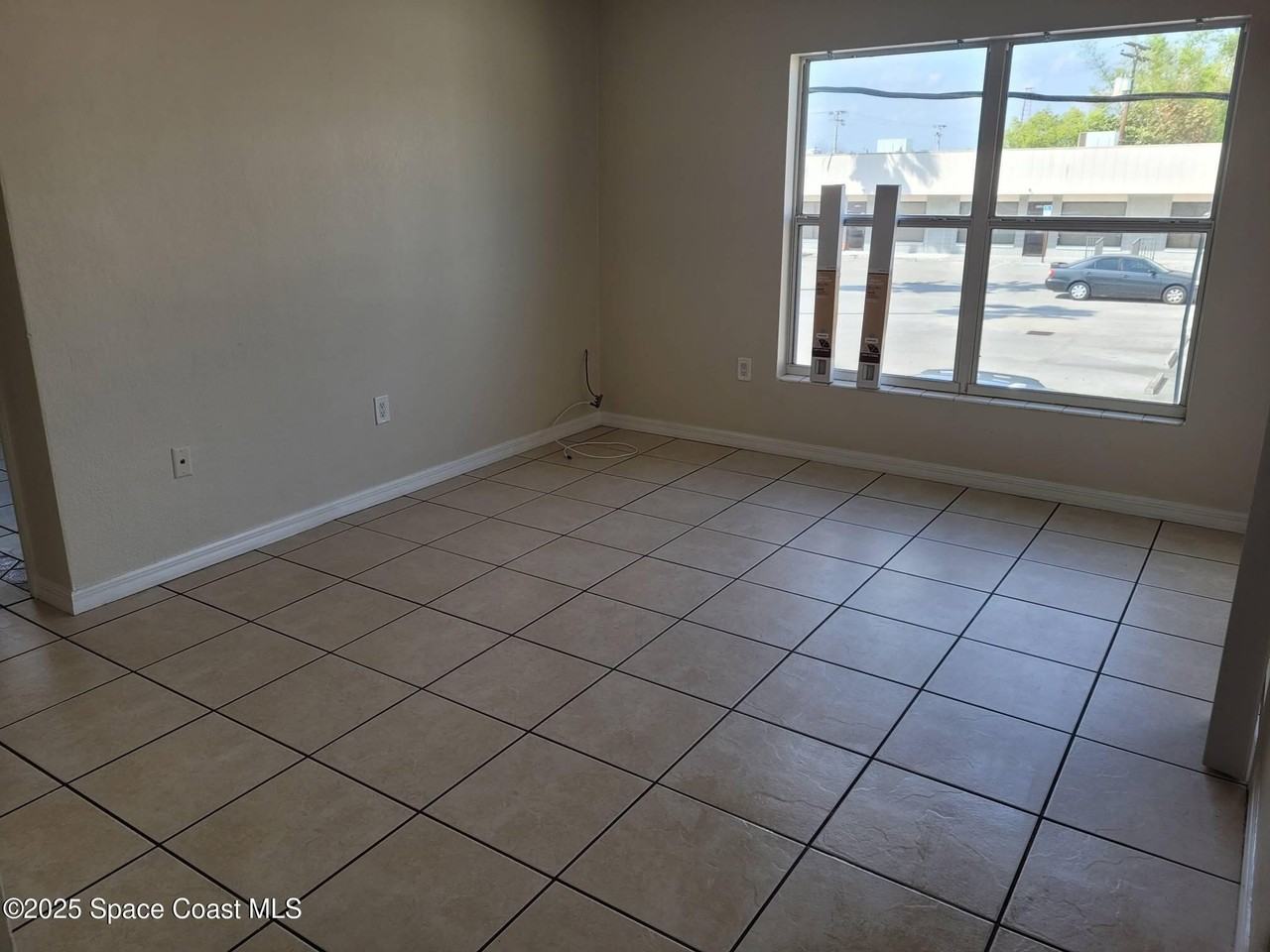 130 Bougainvillea Dr #10 - Photo 3 of 7