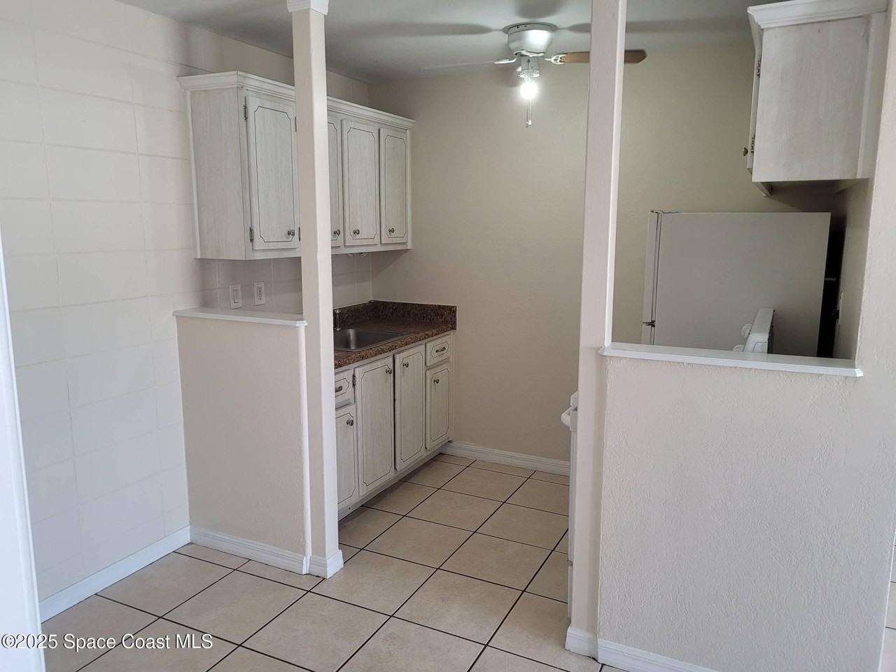 130 Bougainvillea Dr #10 - Photo 5 of 7