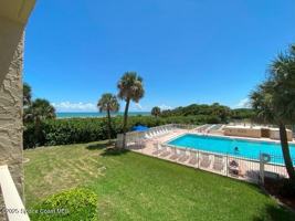 featured image of 7520 Ridgewood Ave #202