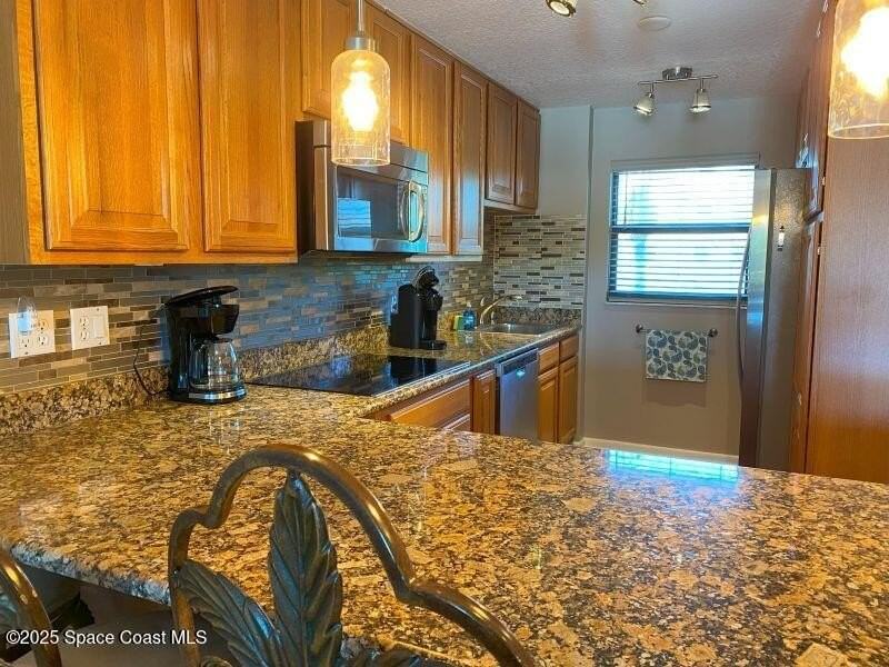 7520 Ridgewood Ave #202 - Photo 5 of 29